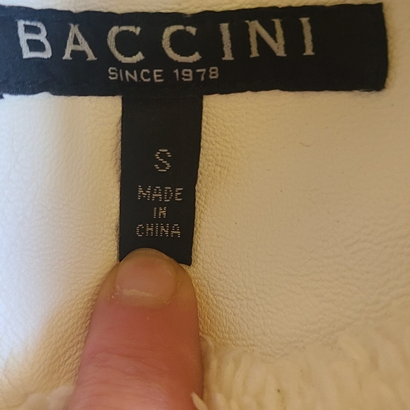 Woman's jacket - Picture 2 of 2